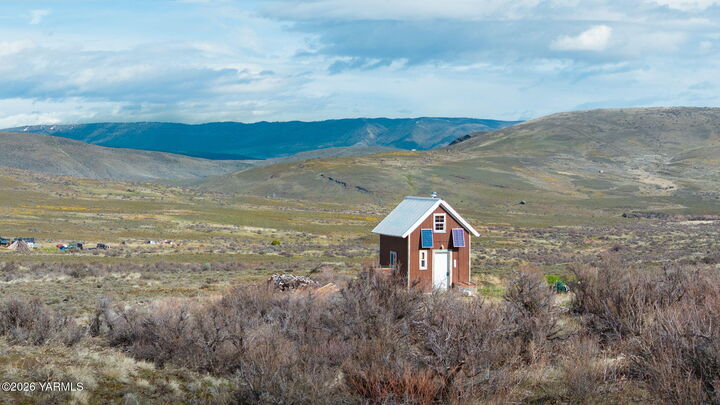 Property Photo: Nka Cowiche Mill Rd WA 98908