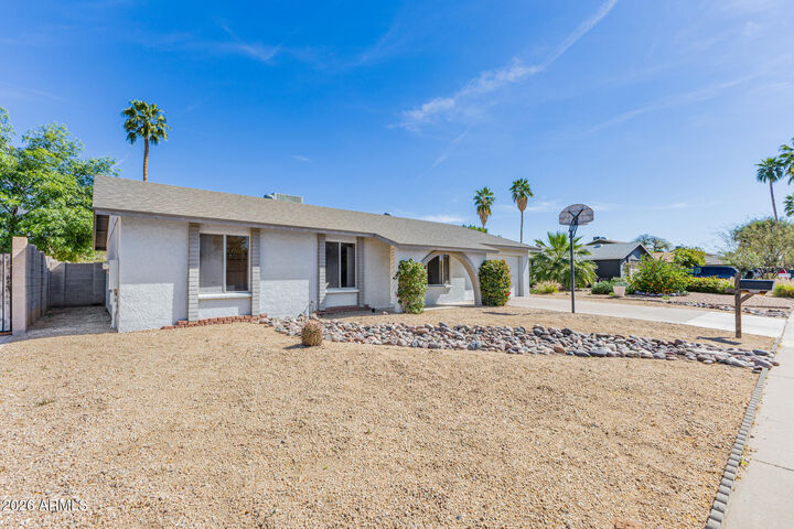 Property Photo:  3109 N Pennington Drive  AZ 85224 