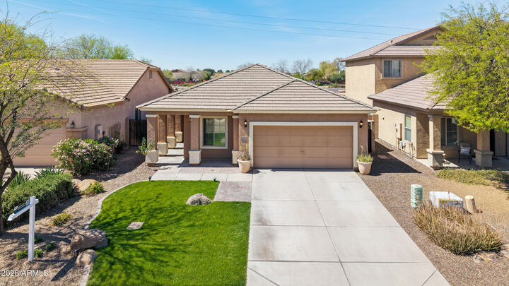 Property Photo:  41330 N Salix Drive  AZ 85140 
