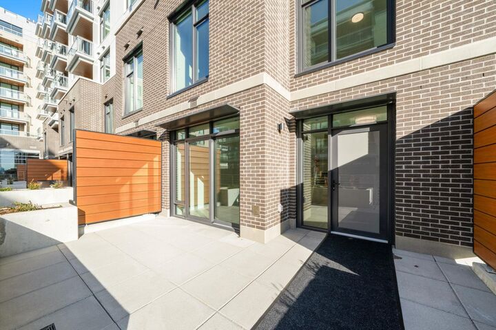 Property Photo:  755 Harbourside Drive 117  BC V7P 0G1 