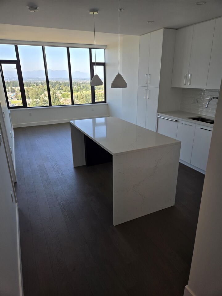 Property Photo: 1588 Johnston Road 2001 BC V4B 3Z7