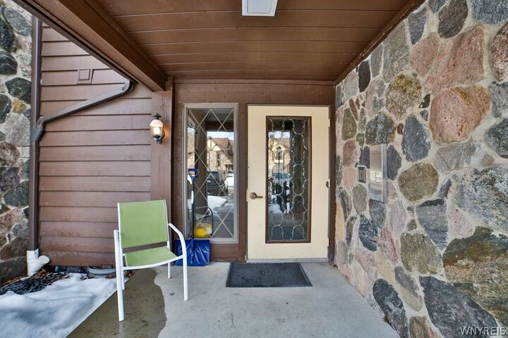 Property Photo: 5293 Chestnut Ridge Road G NY 14127