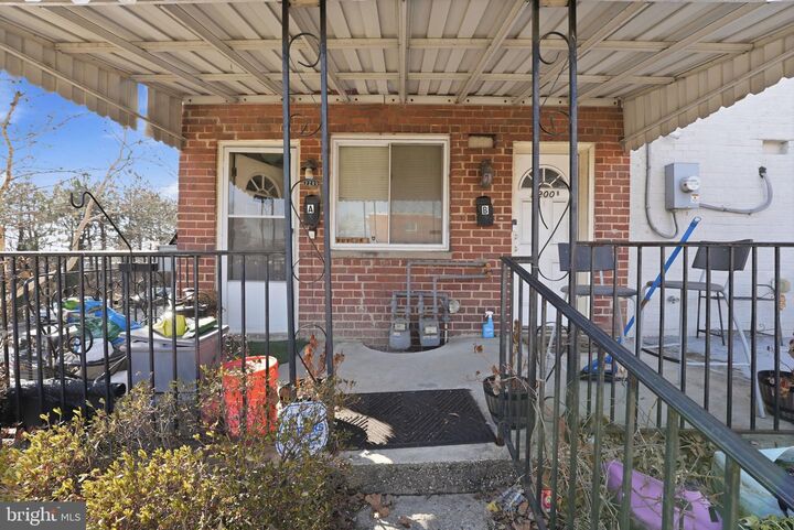 Property Photo:  2200 15th Street NE  DC 20018 