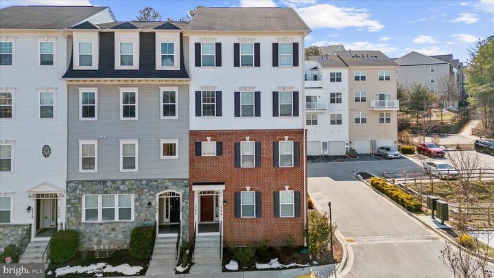 Property Photo:  1704 Fieldstone Court  MD 21076 