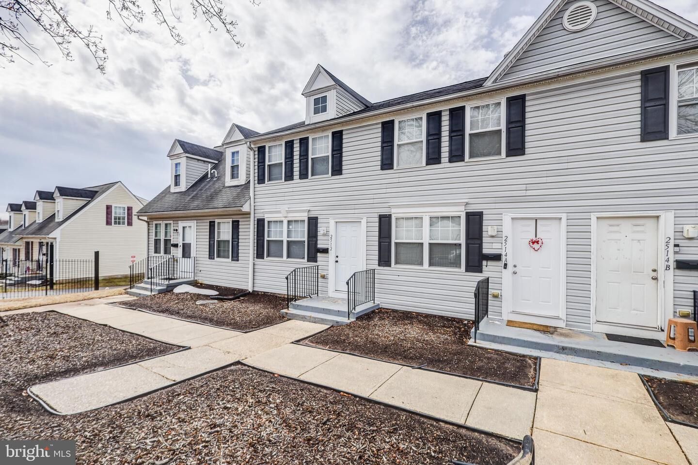 Property Photo: 2512 Kent Village Drive MD 20785