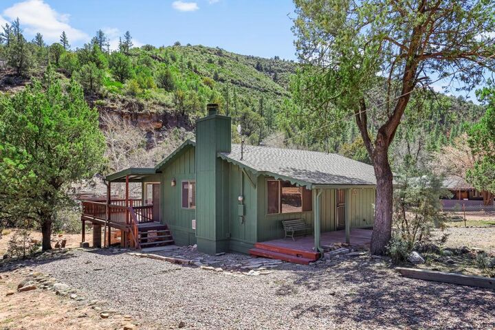 Property Photo:  1187 W Paint Pony Drive  AZ 85541 