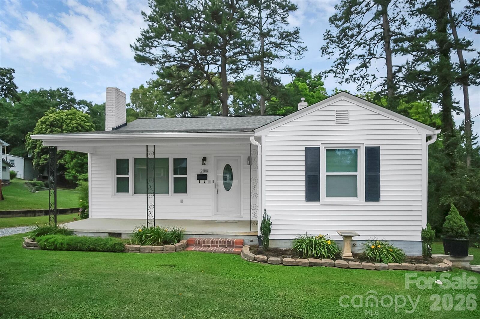 Property Photo:  2108 Twin Avenue  NC 28052 