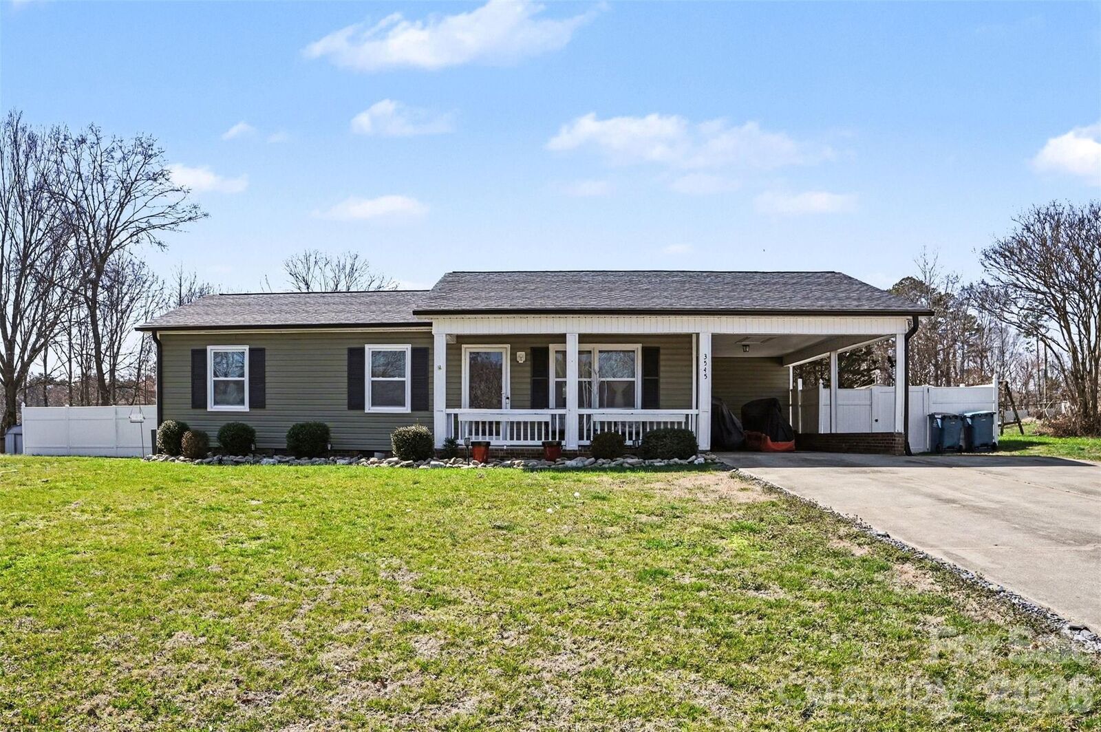 Property Photo: 3545 Yorkland Drive NC 28601