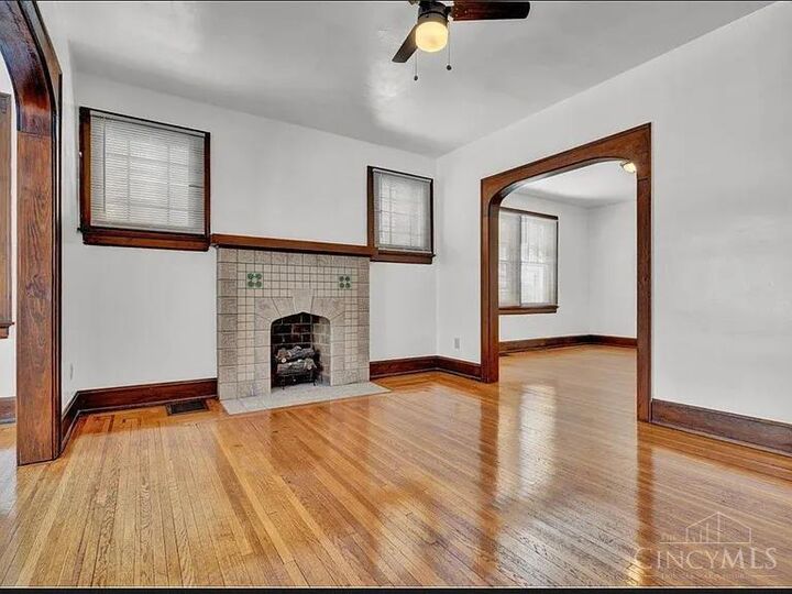 Property Photo: 4363 Ridgeview Avenue OH 45238