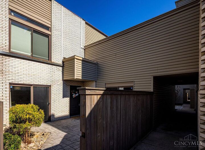 Property Photo:  2312 Dana Avenue  OH 45208 