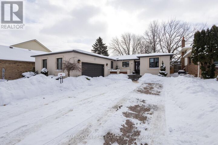 Property Photo:  12 Cheval Drive  ON L3M 4P9 