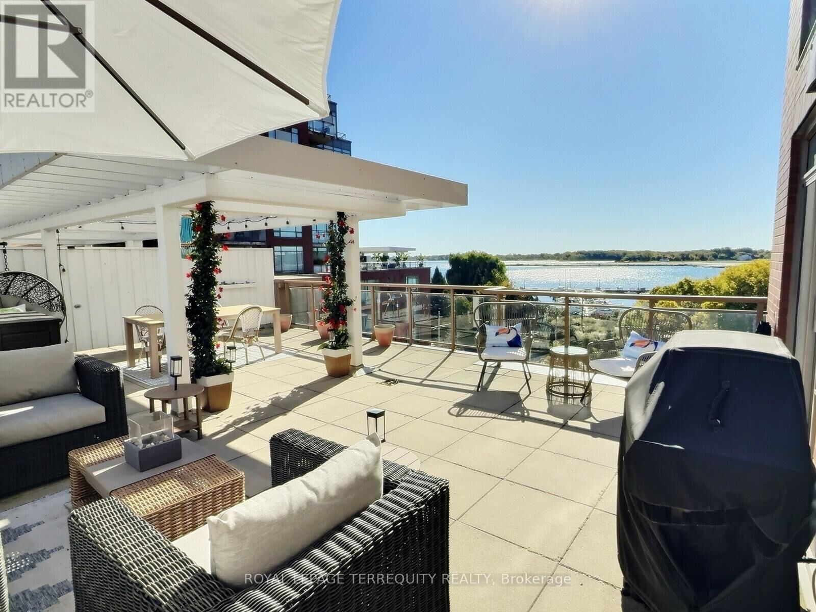 Property Photo:  500 Queens Quay West 608W  ON M5V 3K8 