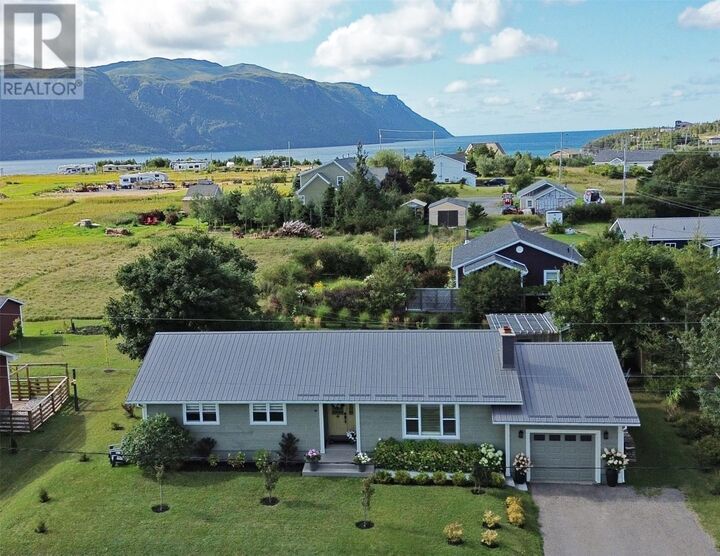 10 Budgen'S Cove Road — photo 1