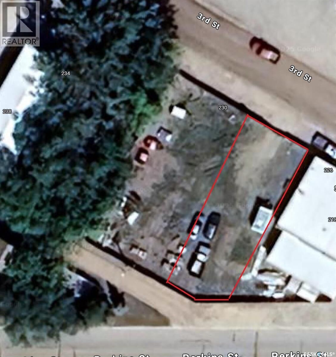 Property Photo:  226 3rd Street  SK S4A 2A3 