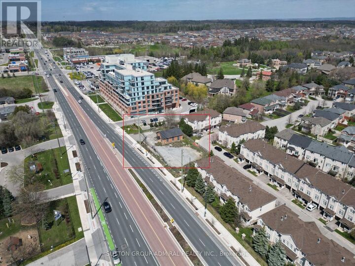 Property Photo:  11575 Yonge Street  ON L4E 3N8 