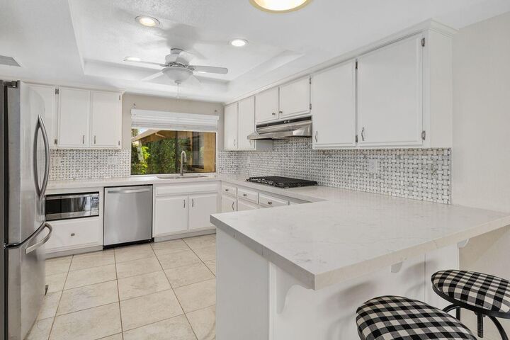 Property Photo:  16 Presidio Place  CA 92260 