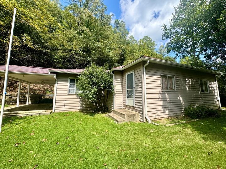 Property Photo:  330 State Highway 1056  KY 41555 