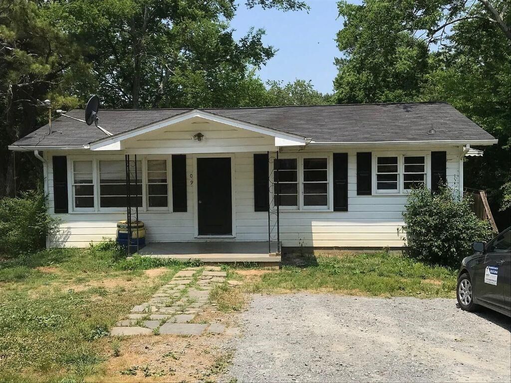 Property Photo:  309 Crest Drive  GA 30701 