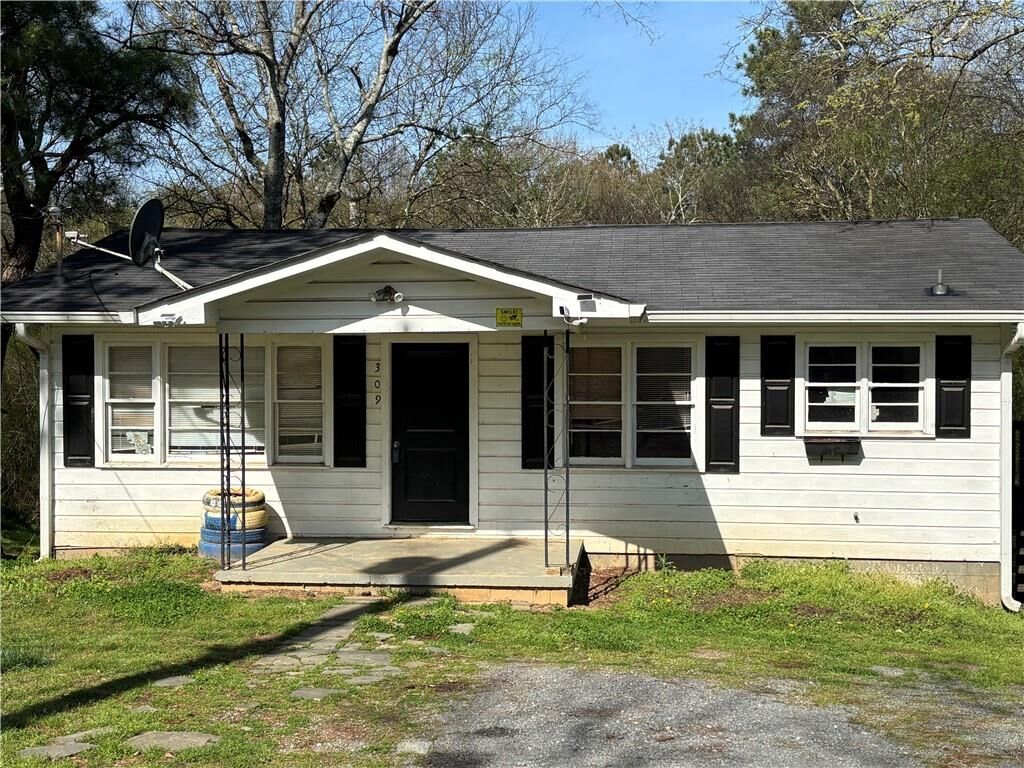 Property Photo:  309 Crest Drive  GA 30701 