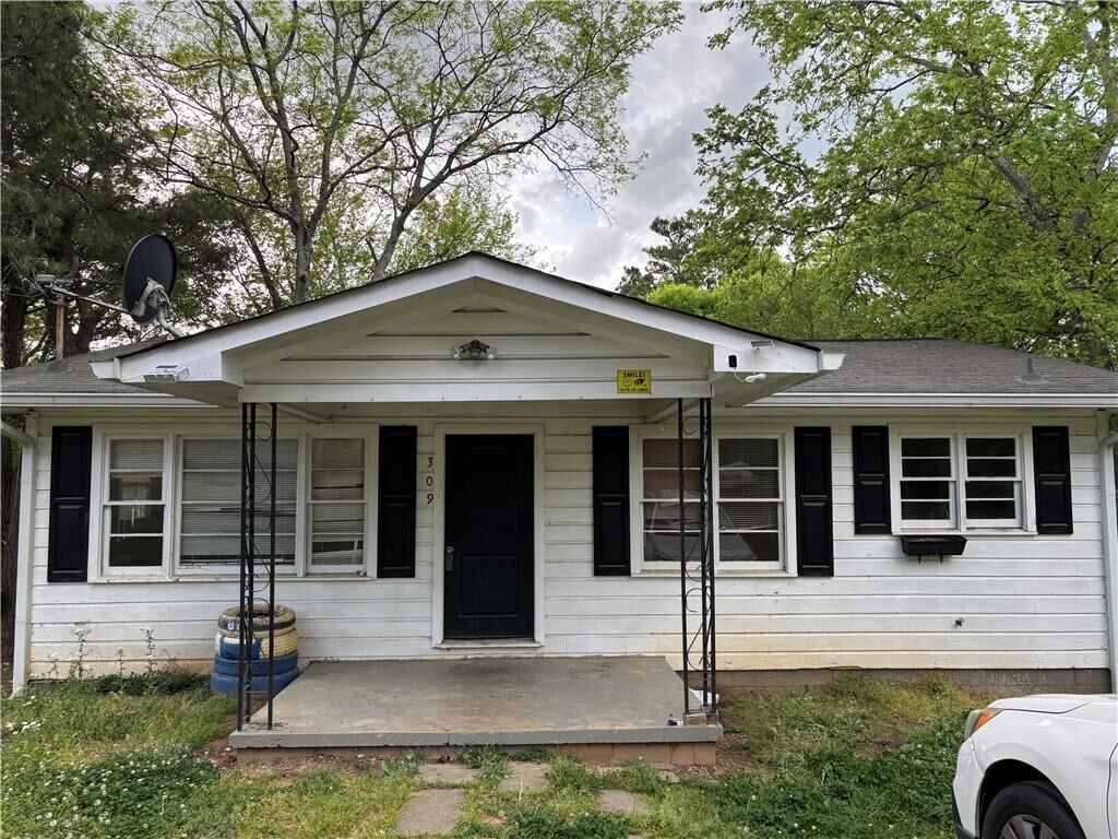 Property Photo:  309 Crest Drive  GA 30701 