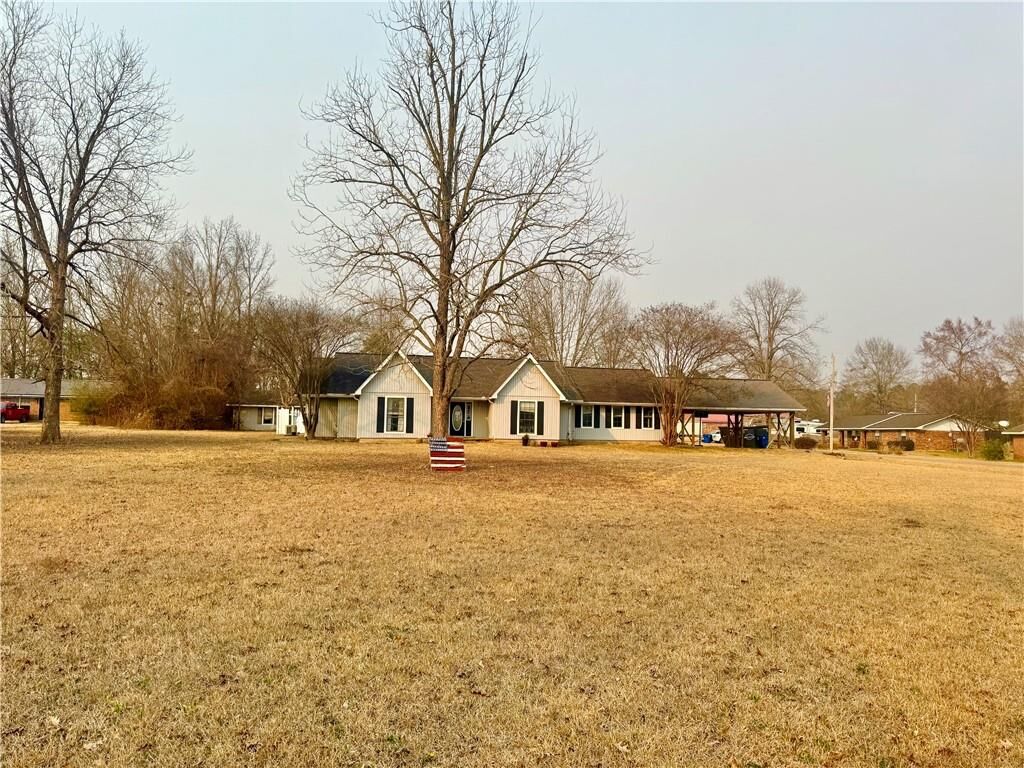 Property Photo:  1200 Quail Drive  LA 71465 