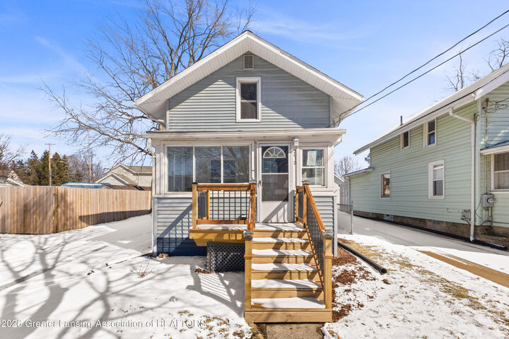 Property Photo:  2012 New York Avenue  MI 48906 