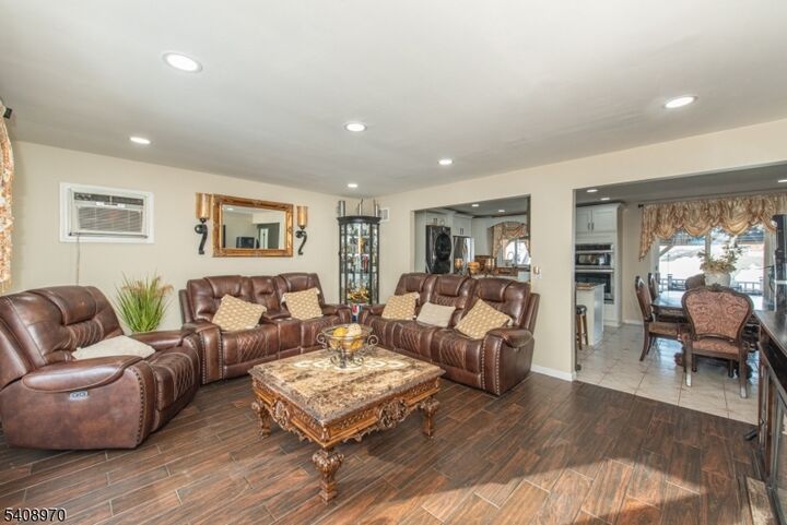 Property Photo:  48 Garden Ave  NJ 07424 