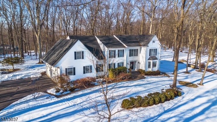 Property Photo:  7 Chestnut St  NJ 07853 