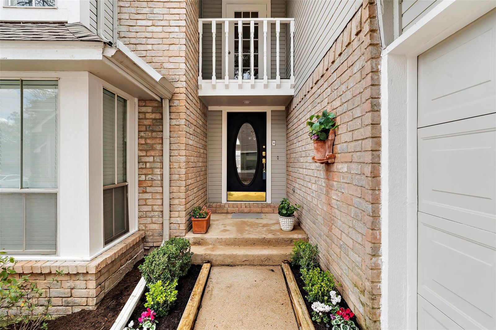 Property Photo: 12800 Briar Forest Drive 48 TX 77077