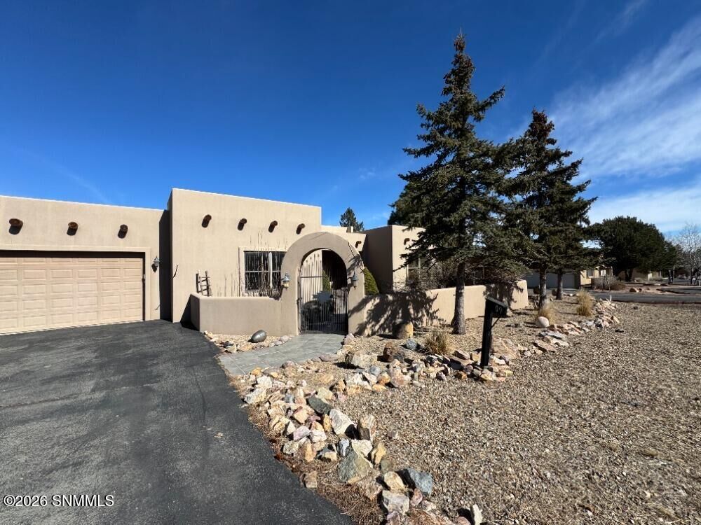 Property Photo:  809 High Mesa Road  NM 88312 