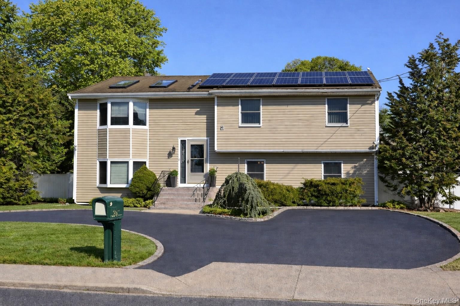 Property Photo:  263 N Bicycle Path  NY 11784 