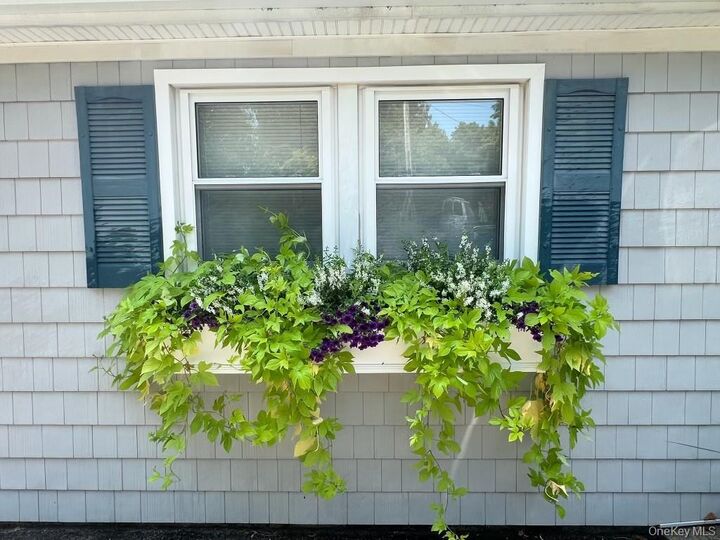 Property Photo:  85 Young Avenue  NY 10520 