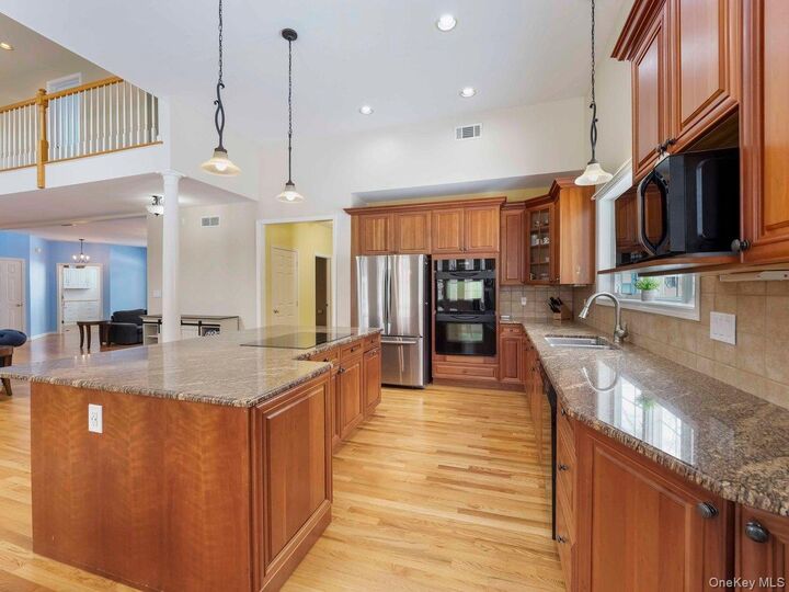 Property Photo: 36 Horseshoe Path NY 12564