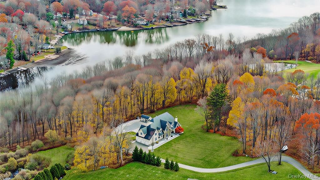 Property Photo:  47 Kayla Lane  NY 10541 