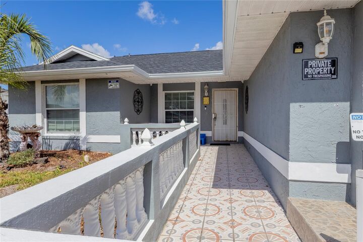 Property Photo: 157 Toluca Drive FL 34743