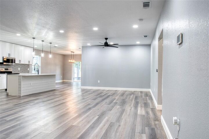 Property Photo: 3711 Julius Estates Boulevard FL 33881
