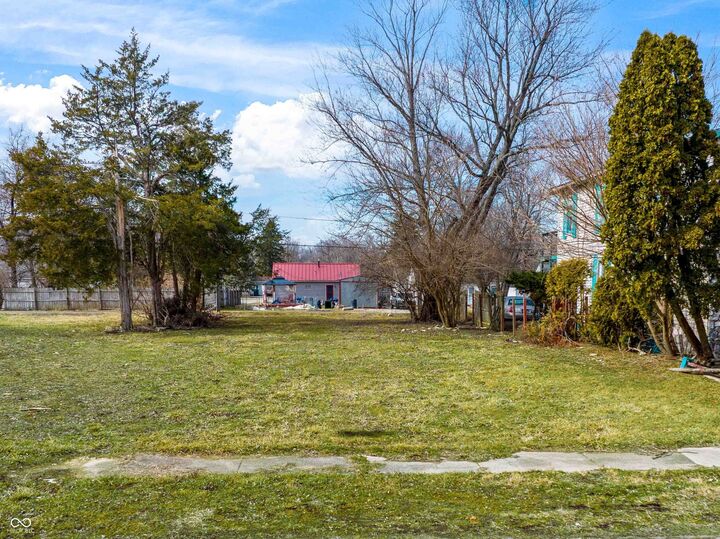 Property Photo:  1007 N Central Avenue  IN 47303 