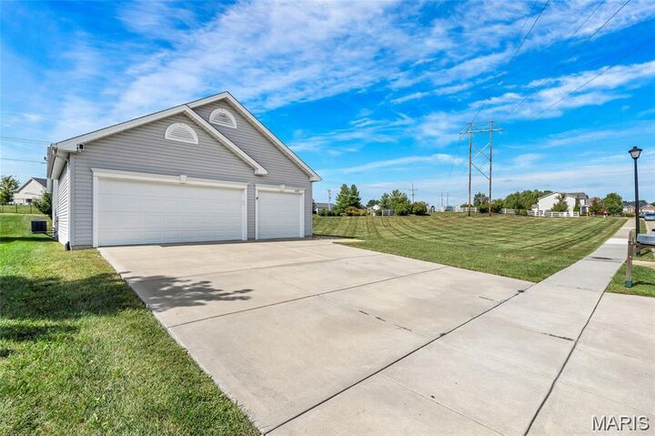 Property Photo:  1007 Sweet River Drive  MO 63366 