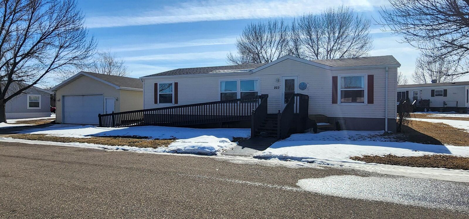 Property Photo: 406 31st Ave Lot 223 SE ND 58701