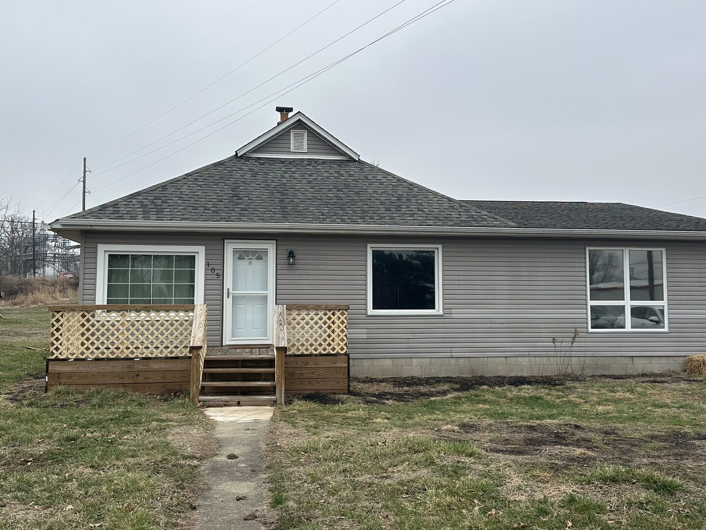 Property Photo: 105 N Epperson Drive IL 62859