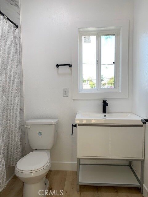 Property Photo:  247 N New Hampshire  CA 90004 