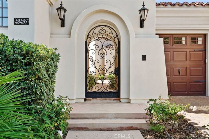 Property Photo:  43497 Via Orvieto  CA 92210 