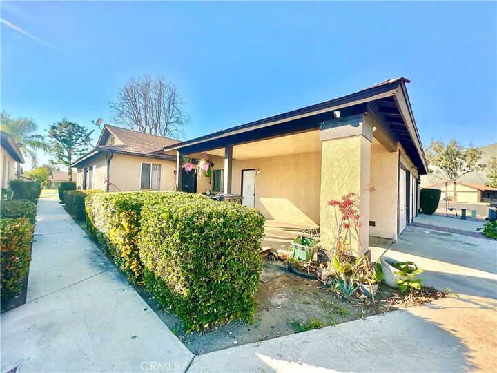 Property Photo:  1354 Bushy Tail Trail  CA 92583 