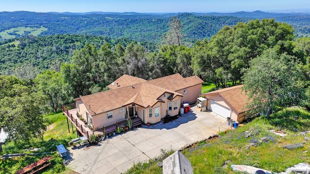 Property Photo: 17475 Misty Dawn Lane CA 95949