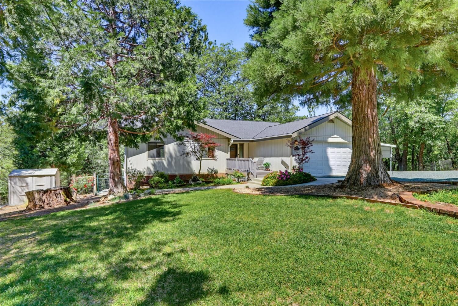 Property Photo:  14370 Rollins Park Drive  CA 95945 