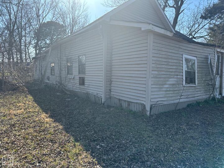 Property Photo:  300 Jackson  AR 72433 
