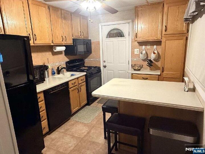 Property Photo:  911 Colfax  NY 07442 