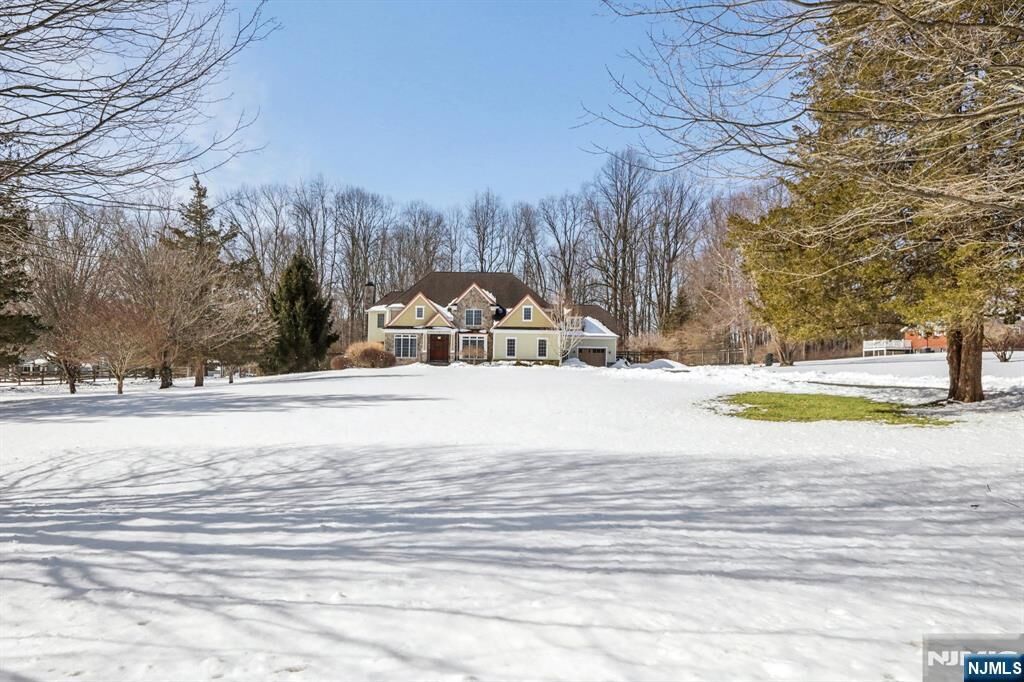 Property Photo:  12 Cowie Road  NJ 07930 