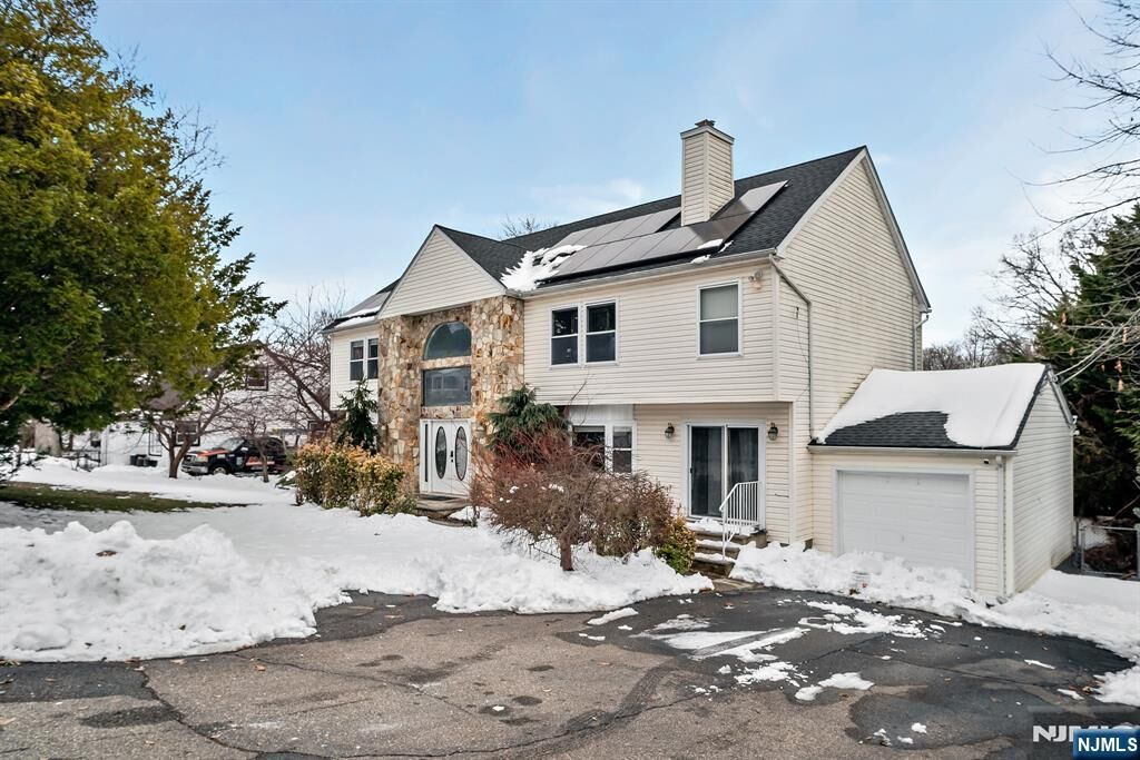 Property Photo:  201 Newark Pompton Turnpike  NJ 07470 