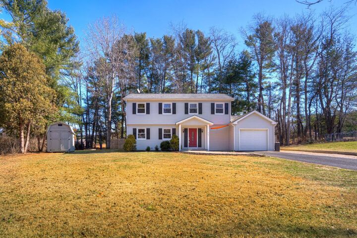 Property Photo: 905 Horse Shoe Lane VA 24060